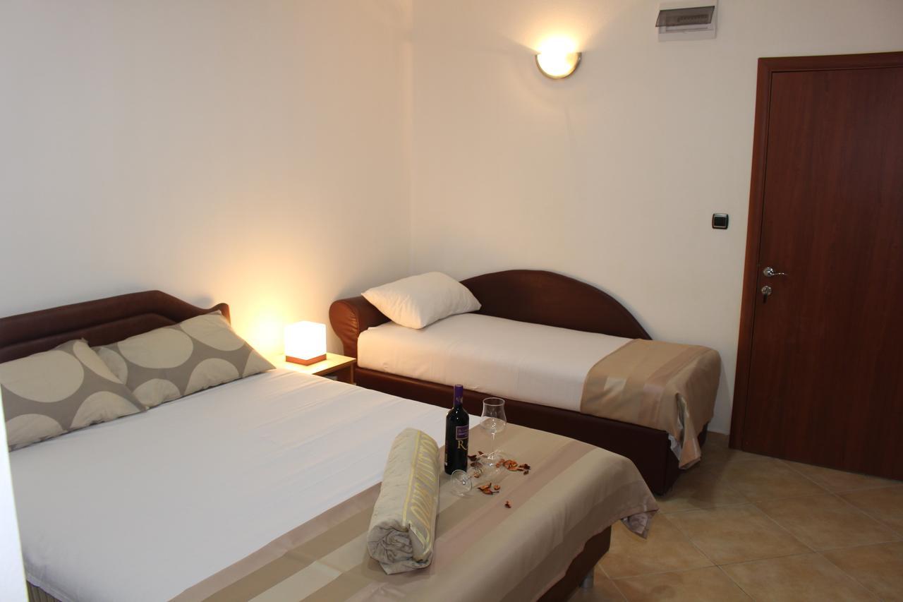 Apartments Perezaj II Ülgün Dış mekan fotoğraf